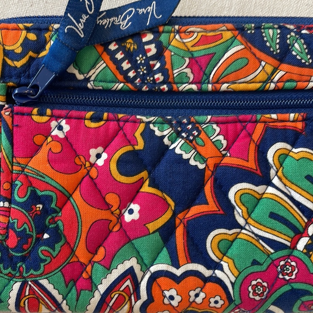 Vera Bradley wallet wristlet - Picture 3 of 6